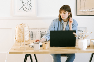 Como ser Assistente Virtual? Conheça a profissão do futuro